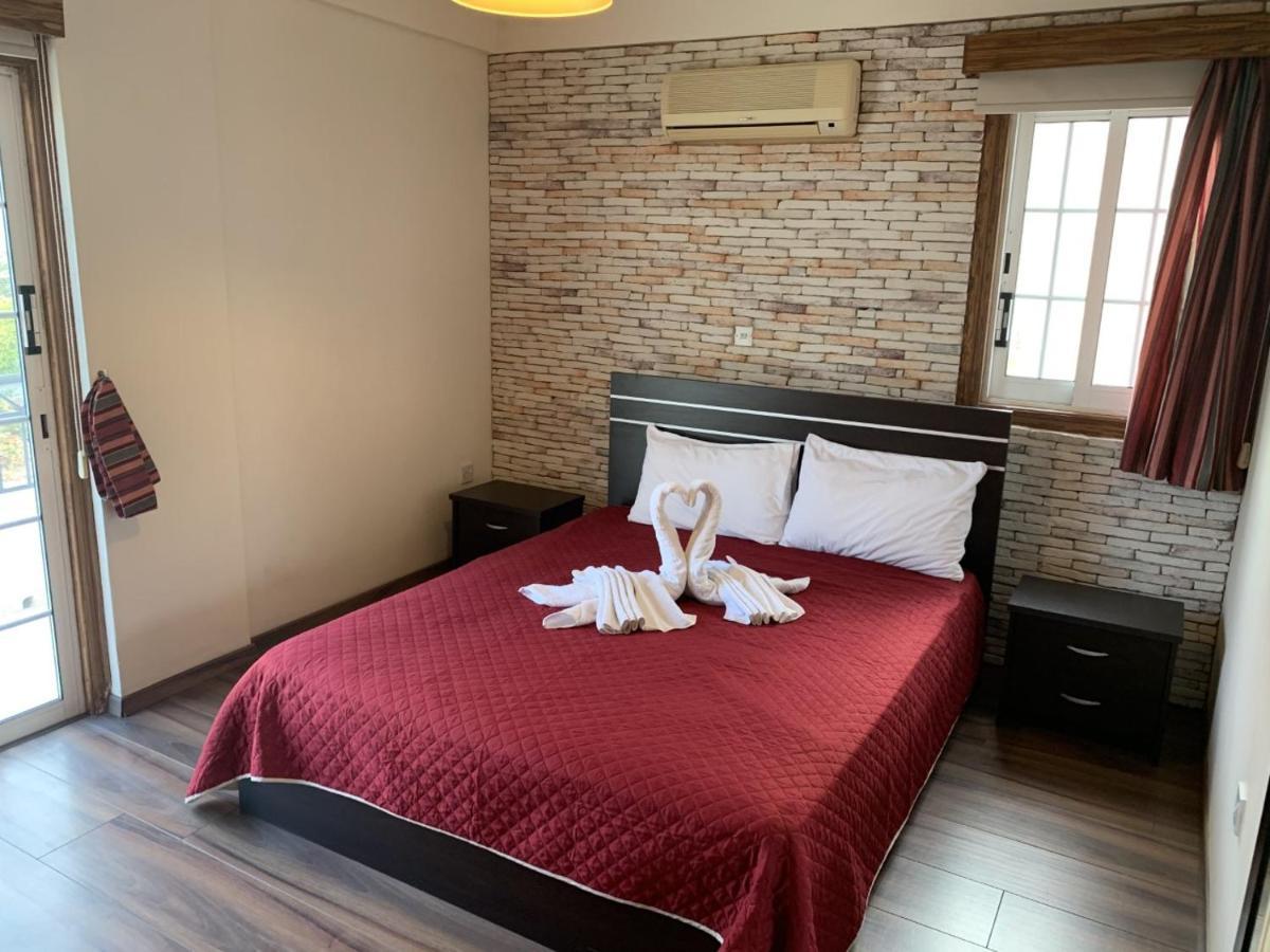 Apartmán Kika Court 2 Paralimni Exteriér fotografie